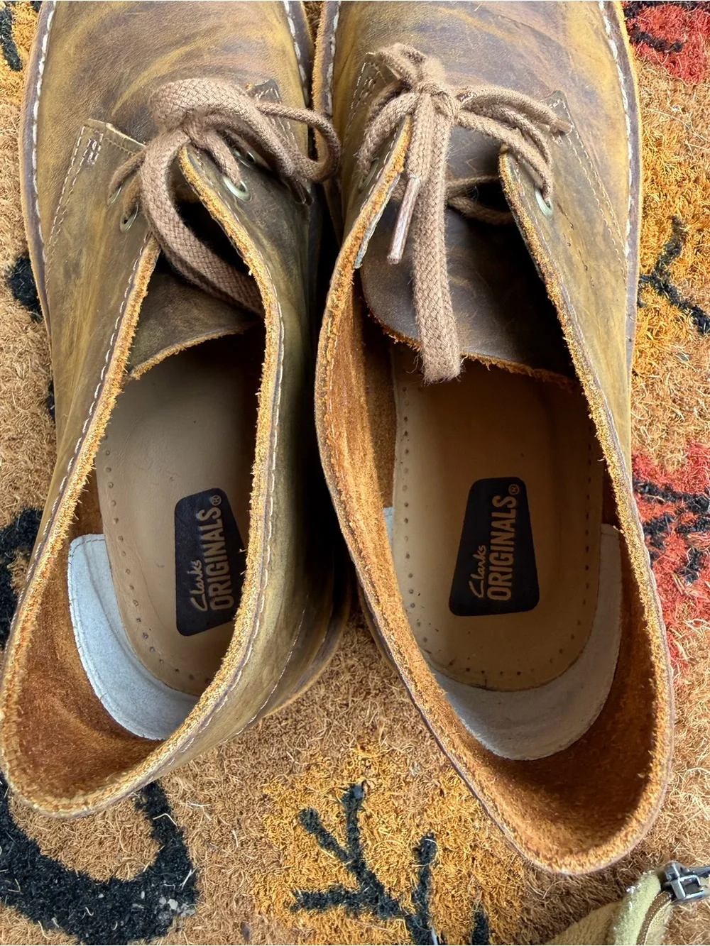CLARKS ORIGINAL Distressed Brown Leather Chukka Boots